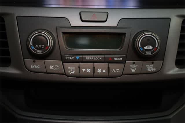 Thumbnail: 2013 Honda Odyssey - 28