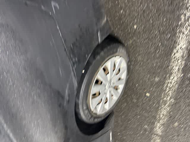 Thumbnail: 2014 Nissan Sentra - 22