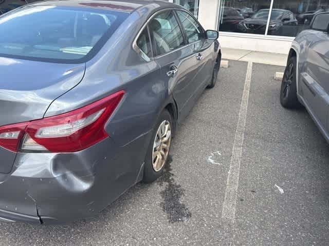 Thumbnail: 2018 Nissan Altima - 13