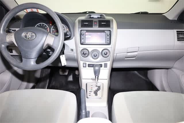 Thumbnail: 2013 Toyota Corolla - 17