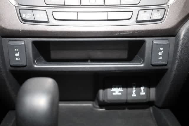 Thumbnail: 2017 Honda Pilot - 33