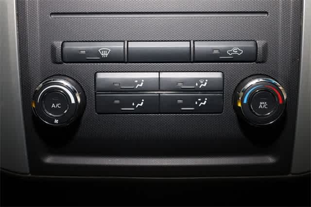 Thumbnail: 2010 Nissan Frontier - 28