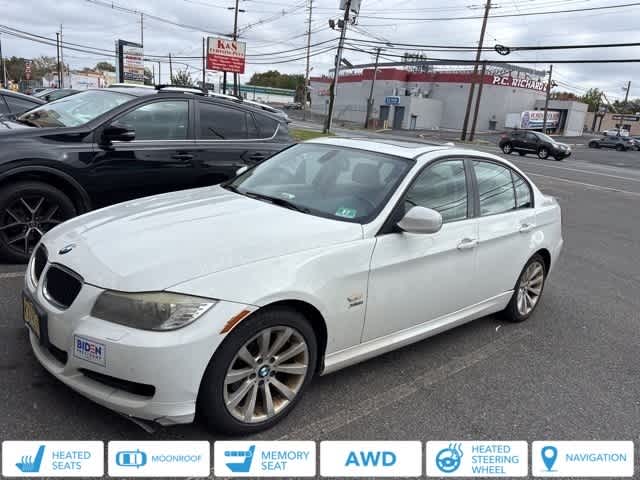 Thumbnail: 2011 BMW 3 Series - 1