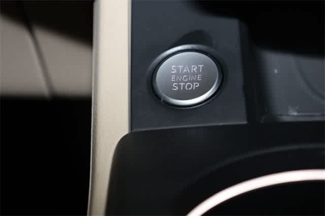 Thumbnail: 2017 Audi A4 - 32