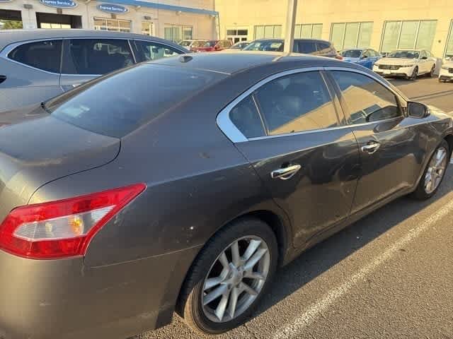 Thumbnail: 2011 Nissan Maxima - 11