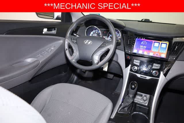 Thumbnail: 2013 Hyundai Sonata - 22
