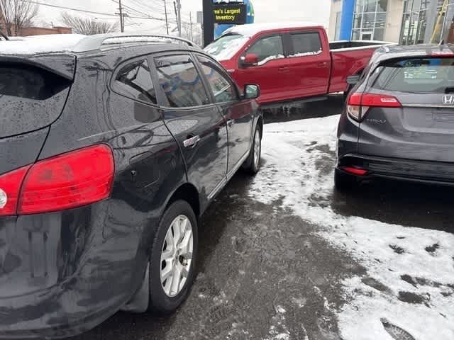 Thumbnail: 2013 Nissan Rogue - 9