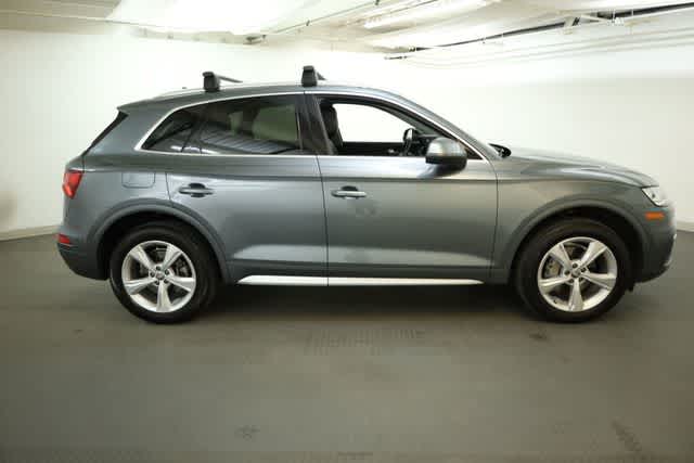 Thumbnail: 2020 Audi Q5 - 9