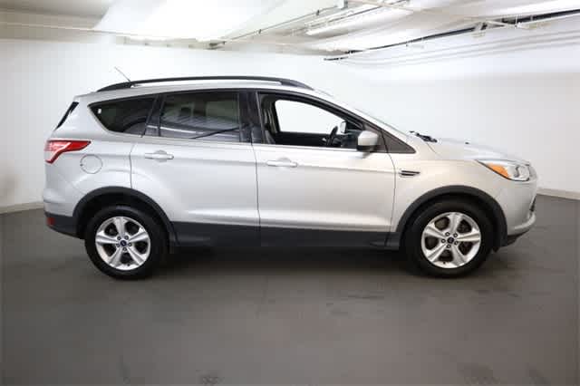 Thumbnail: 2015 Ford Escape - 9
