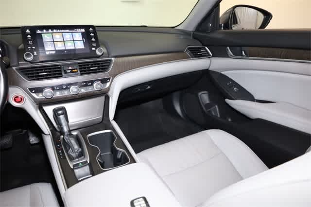 Thumbnail: 2018 Honda Accord - 18
