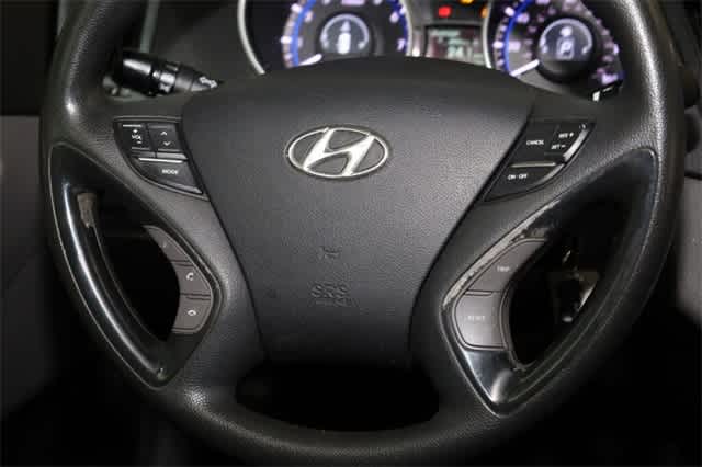 Thumbnail: 2011 Hyundai Sonata - 30
