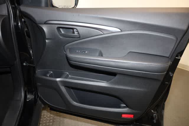 Thumbnail: 2023 Honda Passport - 22