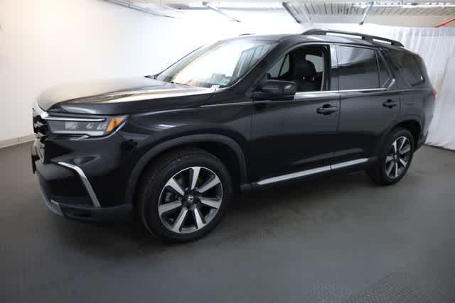 Thumbnail: 2023 Honda Pilot - 2