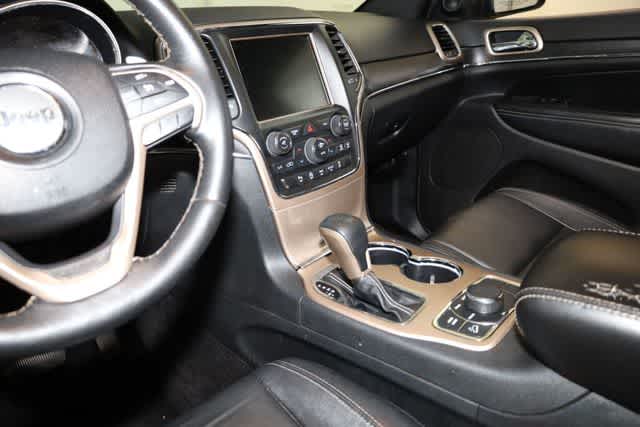 Thumbnail: 2017 Jeep Grand Cherokee - 16