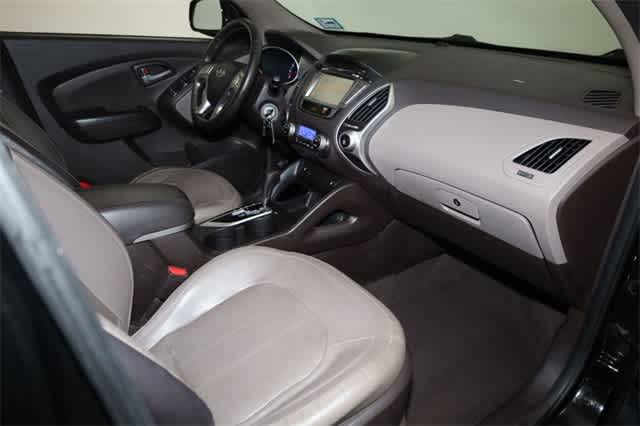 Thumbnail: 2011 Hyundai Tucson - 19