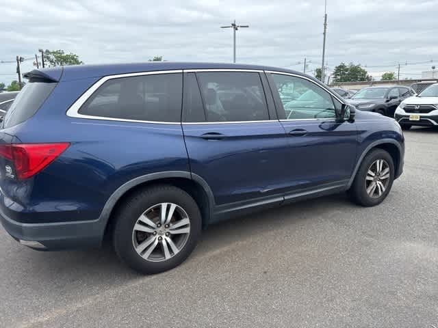 Thumbnail: 2017 Honda Pilot - 11