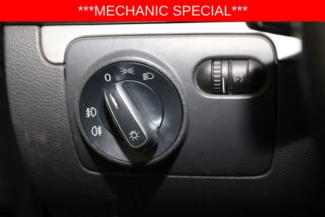 Thumbnail: 2007 Volkswagen Golf - 18