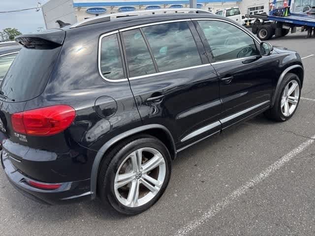 Thumbnail: 2015 Volkswagen Tiguan - 10