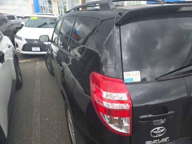 2012 Toyota RAV4 Base 8