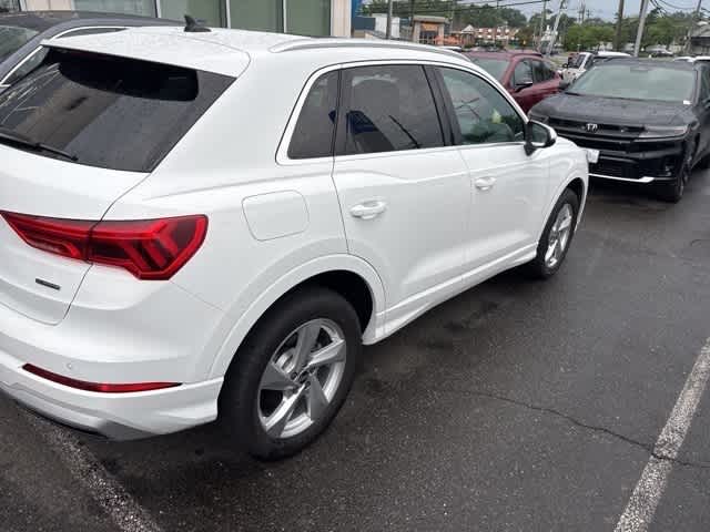 Thumbnail: 2021 Audi Q3 - 21