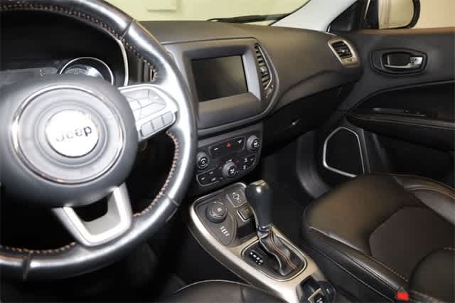 Thumbnail: 2019 Jeep Compass - 23