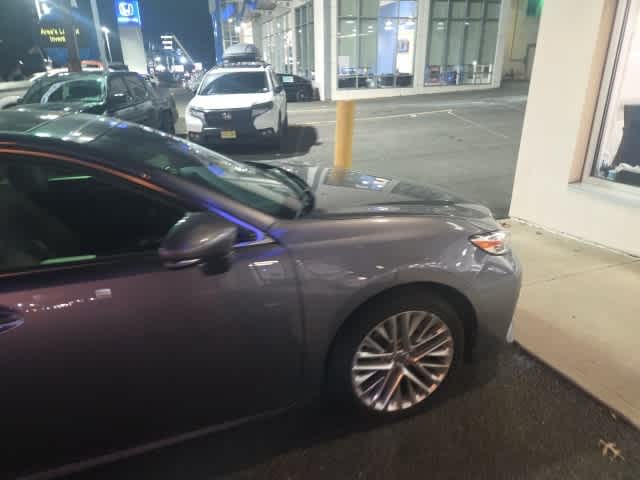 Thumbnail: 2016 Lexus ES - 17