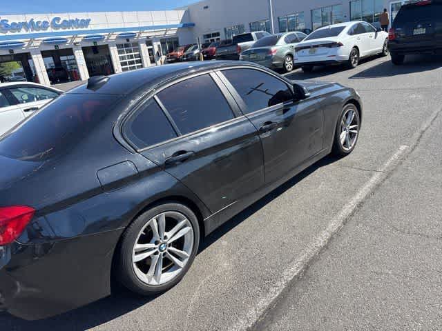 Thumbnail: 2017 BMW 3 Series - 14