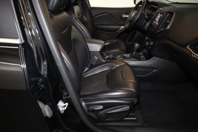 Thumbnail: 2019 Jeep Cherokee - 34