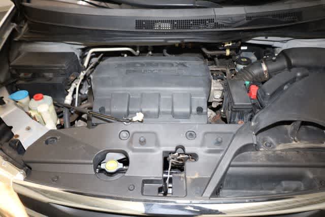 Thumbnail: 2012 Honda Odyssey - 34