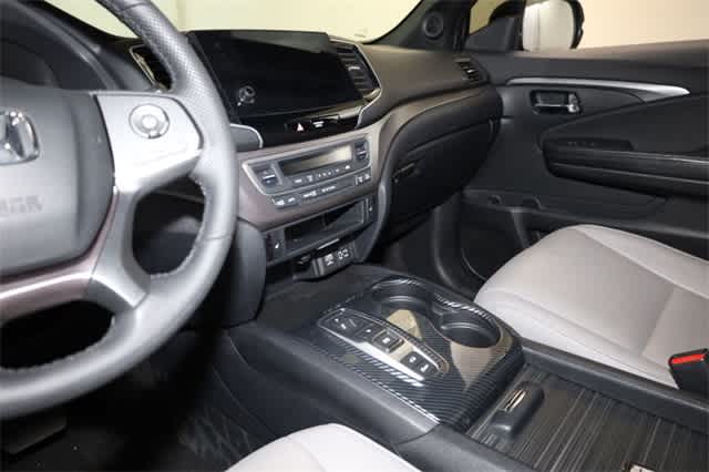 Thumbnail: 2019 Honda Passport - 24