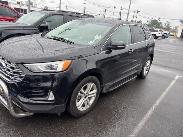 2020 Ford Edge  2