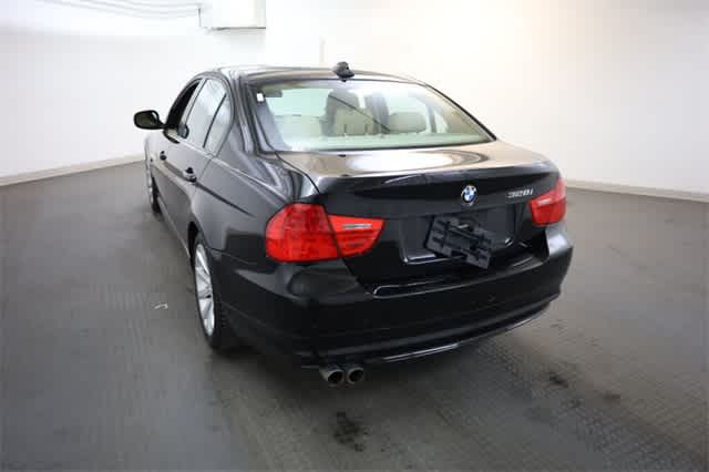 Thumbnail: 2011 BMW 3 Series - 5