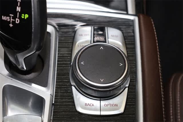 Thumbnail: 2020 BMW 7 Series - 38