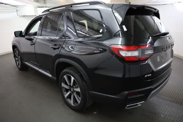 Thumbnail: 2023 Honda Pilot - 4