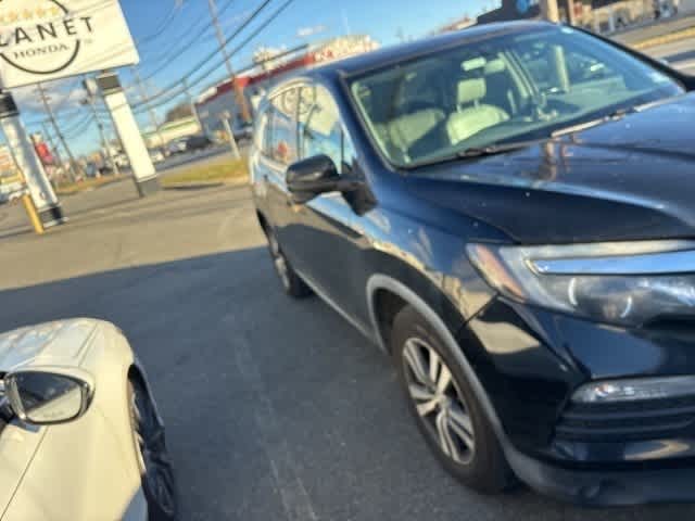 Thumbnail: 2016 Honda Pilot - 19