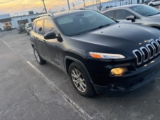 Thumbnail: 2015 Jeep Cherokee - 23