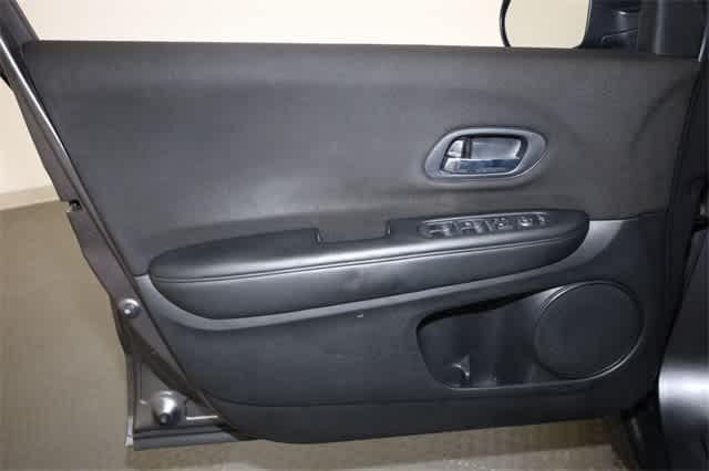 Thumbnail: 2017 Honda HR-V - 13