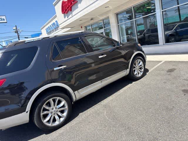 Thumbnail: 2013 Ford Explorer - 15
