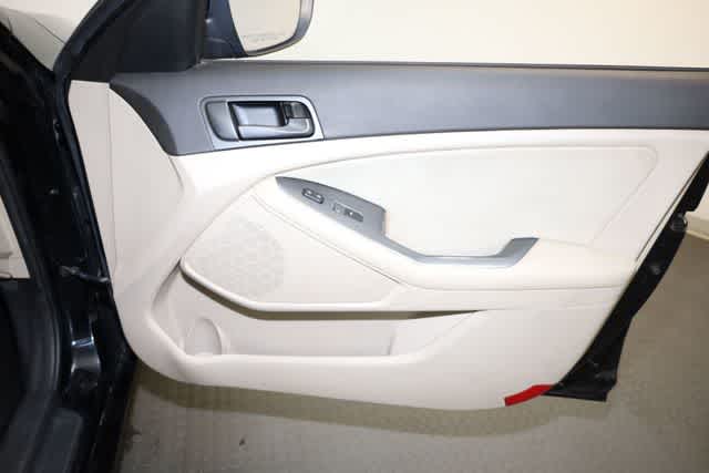 Thumbnail: 2014 Kia Optima - 29