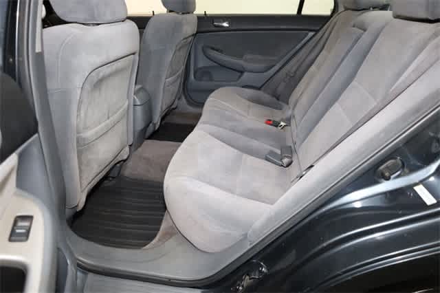 Thumbnail: 2004 Honda Accord - 21