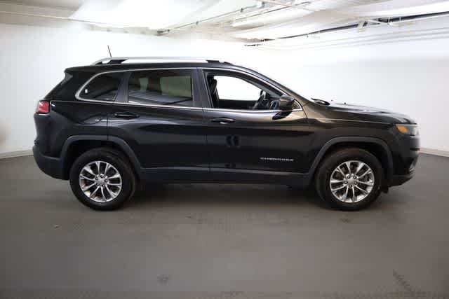 Thumbnail: 2019 Jeep Cherokee - 9