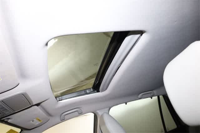 Thumbnail: 2022 Honda Pilot - 28