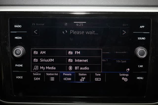 Thumbnail: 2022 Volkswagen Atlas - 25