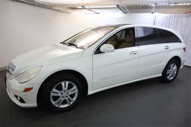 Thumbnail: 2008 Mercedes-Benz R-Class - 3