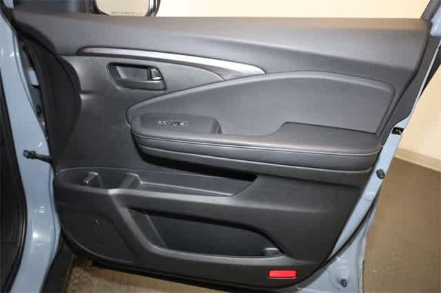 Thumbnail: 2023 Honda Passport - 22