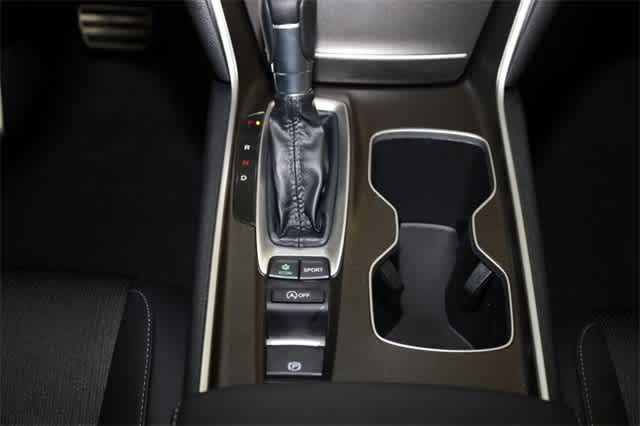2022 Honda Accord Sport 32
