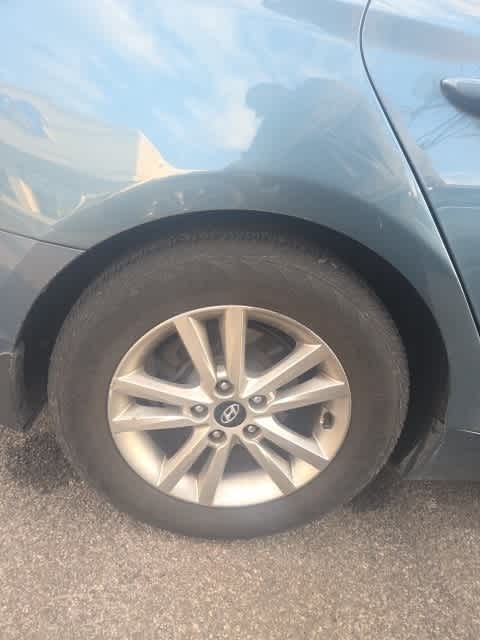 Thumbnail: 2015 Hyundai Sonata - 17