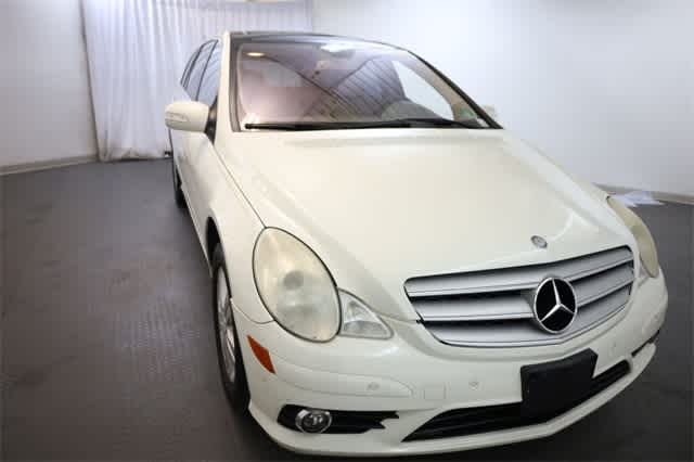 Thumbnail: 2008 Mercedes-Benz R-Class - 12