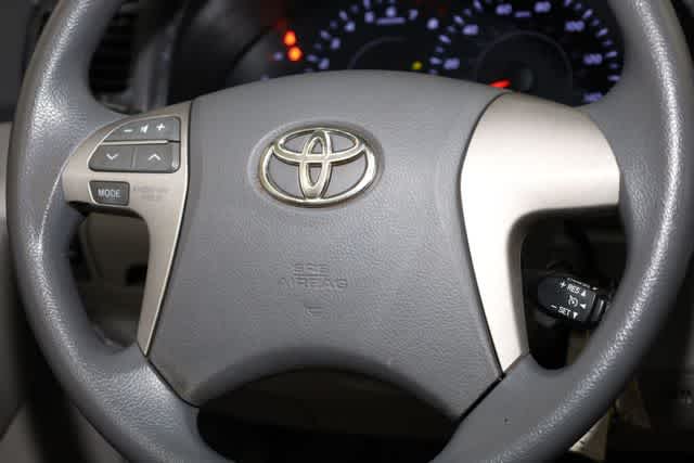 Thumbnail: 2010 Toyota Camry - 26