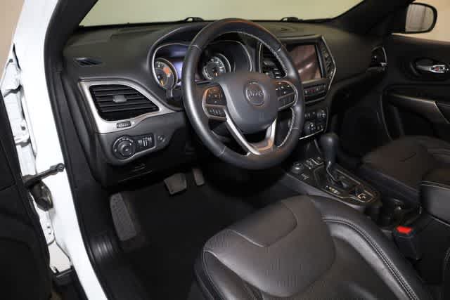Thumbnail: 2021 Jeep Cherokee - 14